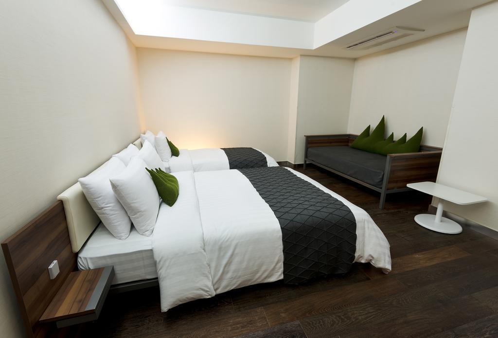 Metro Myeongdong Hotel 3*